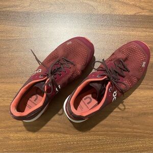 On Cloudsurfer Running Shoes Women’s Size 8